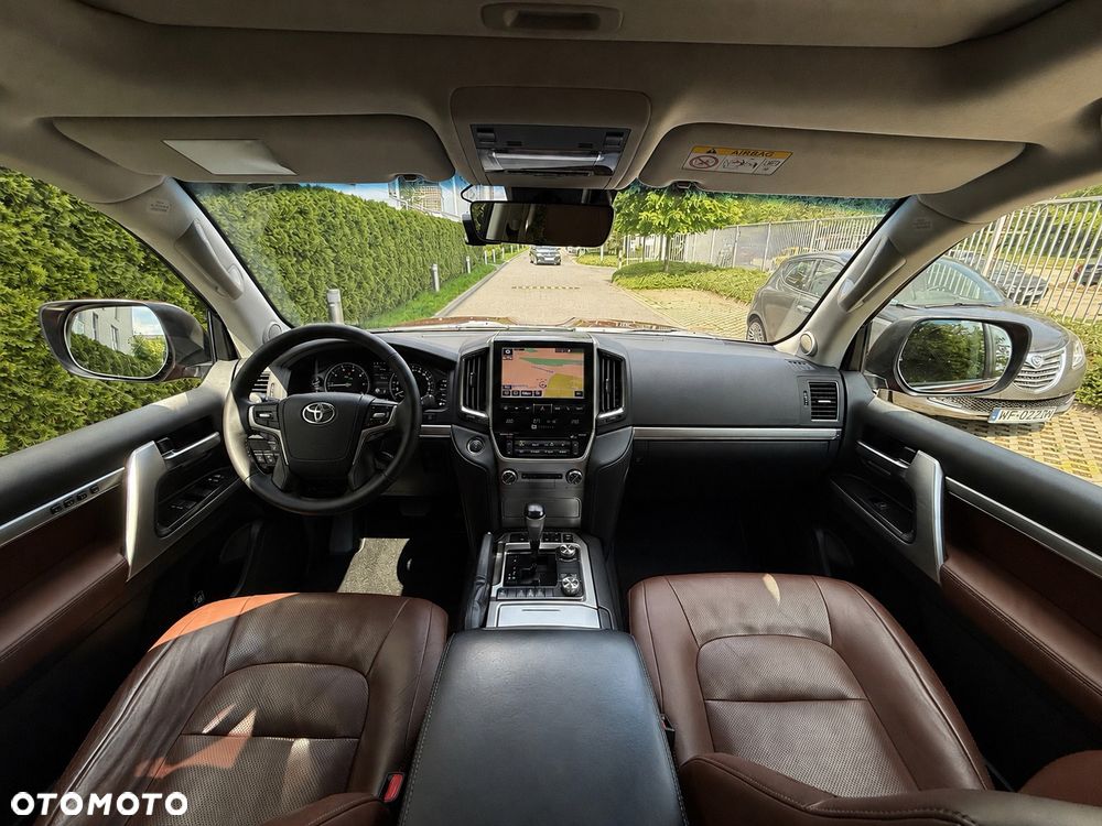 Toyota Land Cruiser LC 4.6 Limited 7os - 9
