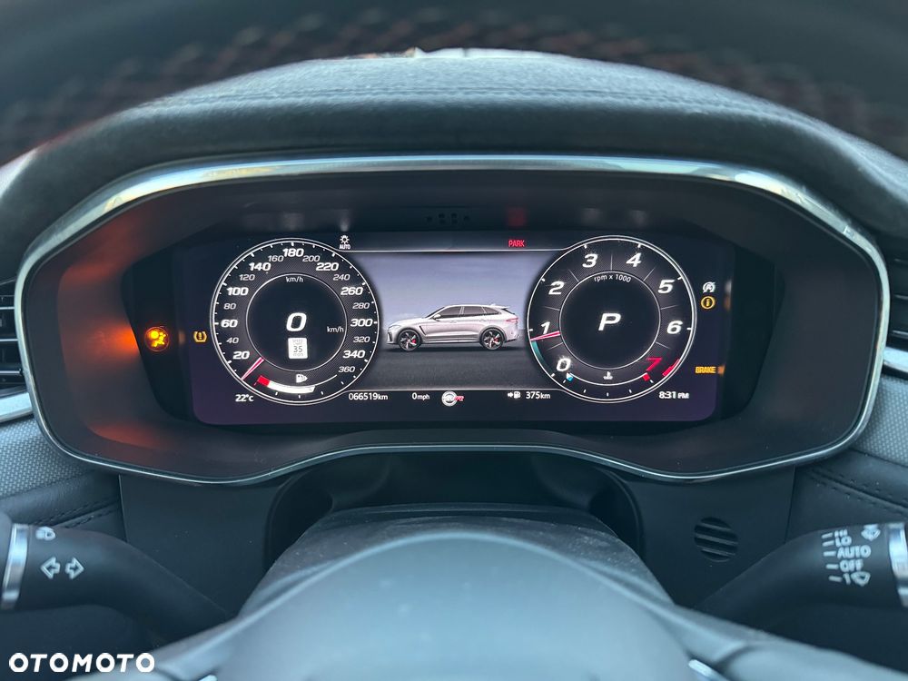 Jaguar F-Pace P550 AWD SVR - 39