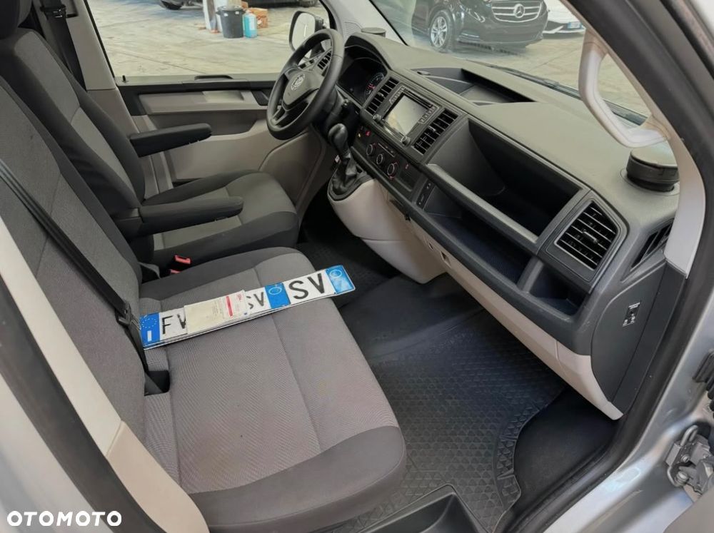 Volkswagen Transporter - 10