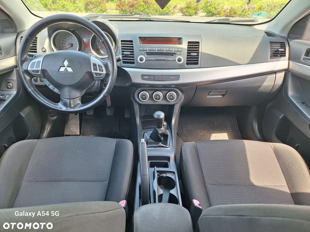 Mitsubishi Lancer 1.8 Inform - 27
