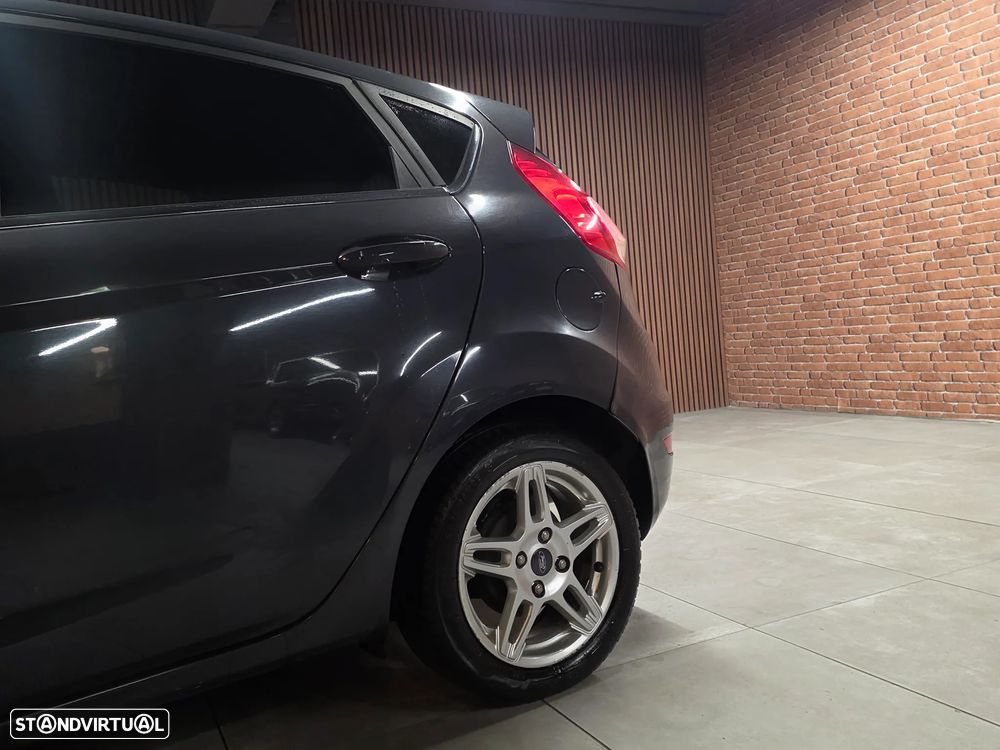 Ford Fiesta 1.6 TDCI Titanium - 4