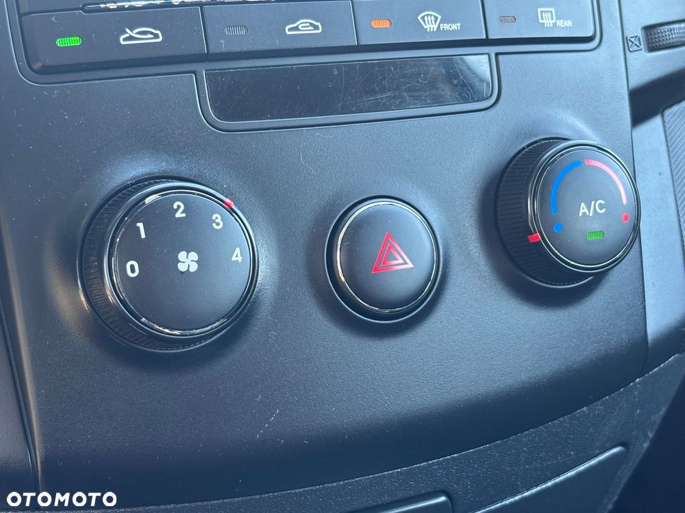 Hyundai i30 1.6 Comfort - 22