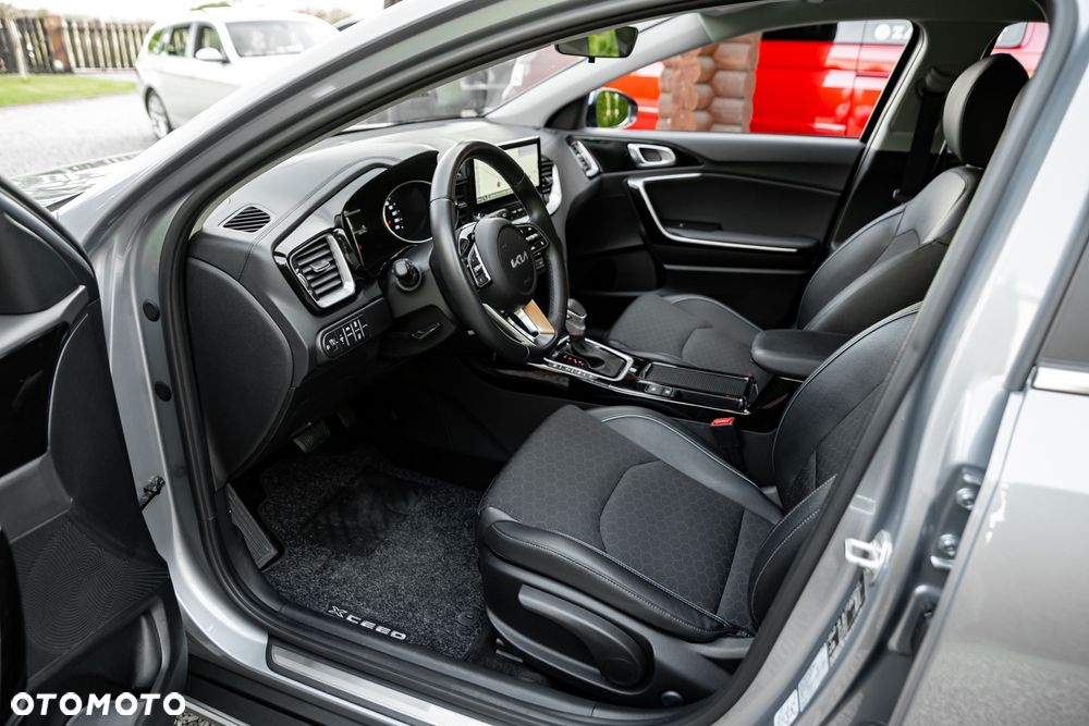 Kia XCeed 1.6 CRDi DCT7 VISION - 17
