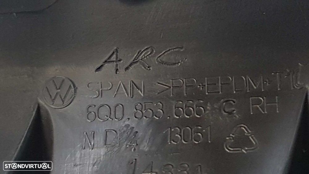 TRIM DO FAROL DE NEVOEIRO VOLKSWAGEN POLO (9N3) ADVANCE - 5