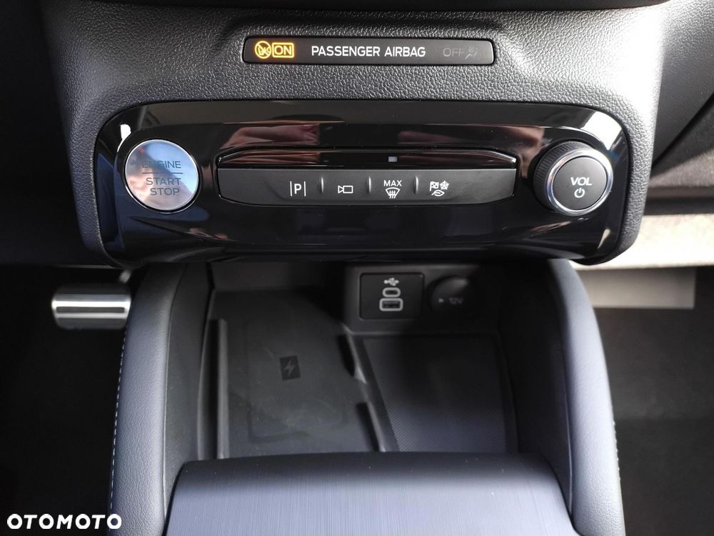 Ford Kuga 2.5P PHEV FWD Active X eCVT - 25