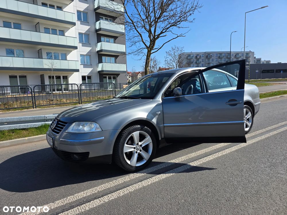 Volkswagen Passat 1.8T Comfortline Tiptr - 1