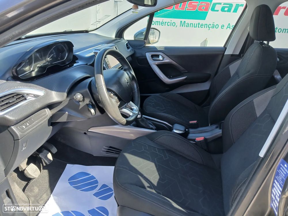 Peugeot 2008 1.2 PureTech Style - 15