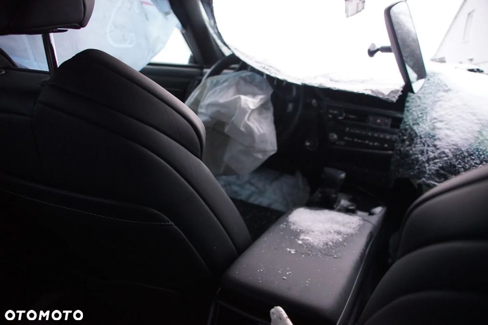 Auto na części - Lexus ES350 ES300H Lift 2.5 HYBRID A25A-FXS CVT 1L1 2022R Silnik Skrzynia Drzwi Szyba Klamka Błotnik Lampa Deska Kokpit Sterownik Moduł Czujnik Licznik Wyświetlacz Panel Kierownica - 15
