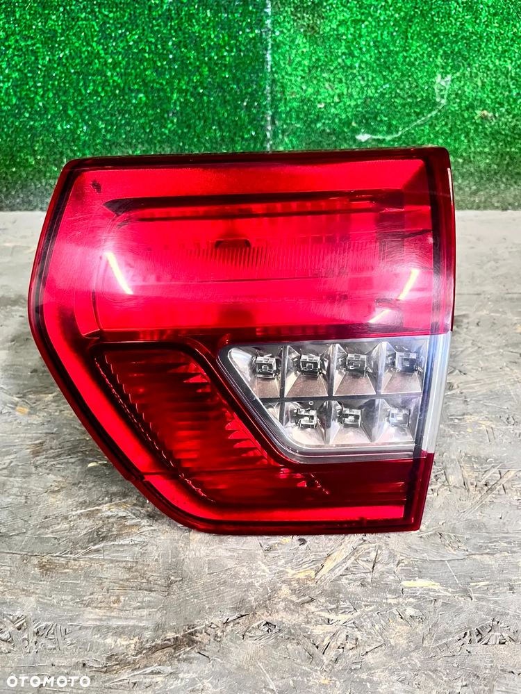 CITROEN C5 X7 LIFT KOMBI TOURER LAMPA PRAWY TYŁ PRAWA TYLNA W KLAPĘ 9675067880