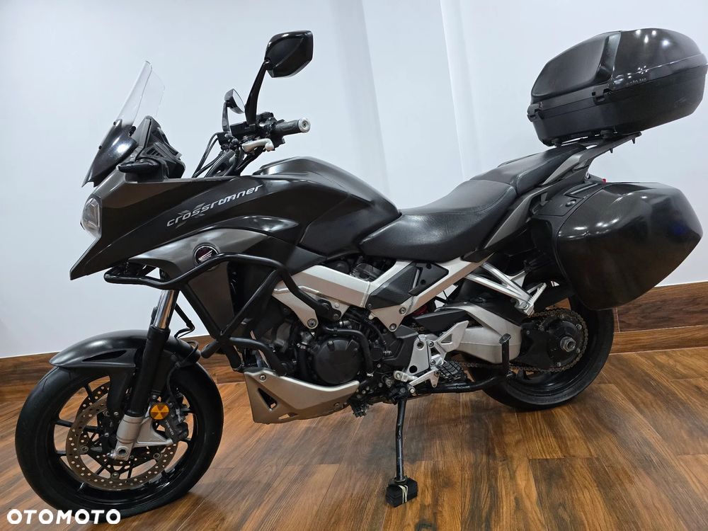 Honda VFR - 29