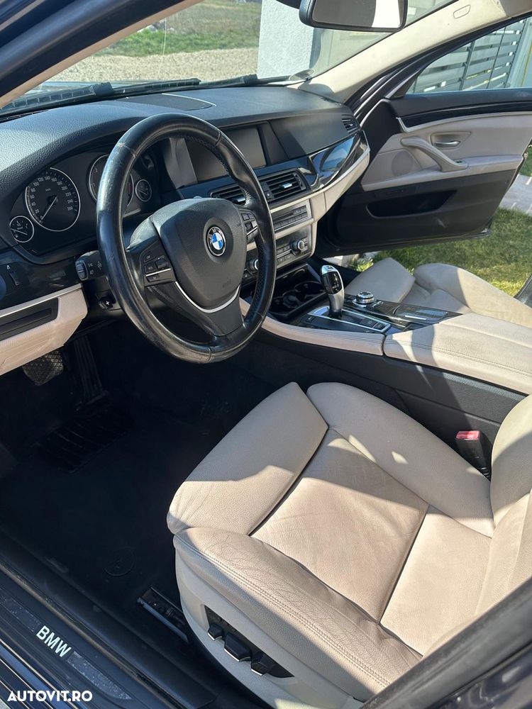 BMW Seria 5 525d Aut. - 12
