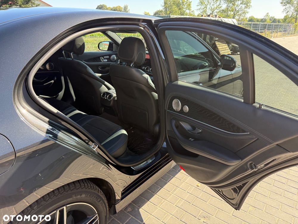 Mercedes-Benz Klasa E 220 d 9G-TRONIC AMG Line - 11