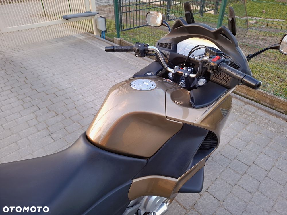 Honda Deauville - 34