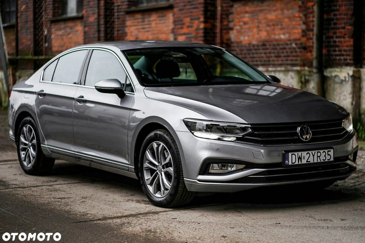 Volkswagen Passat - 19