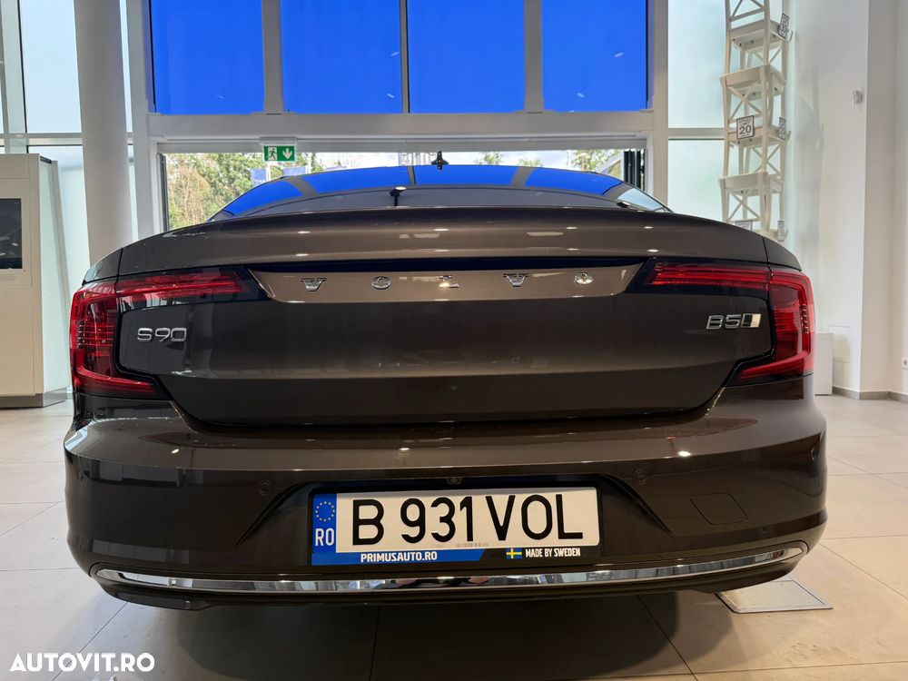 Volvo S90 B5 MHEV AT AWD Plus Bright - 11