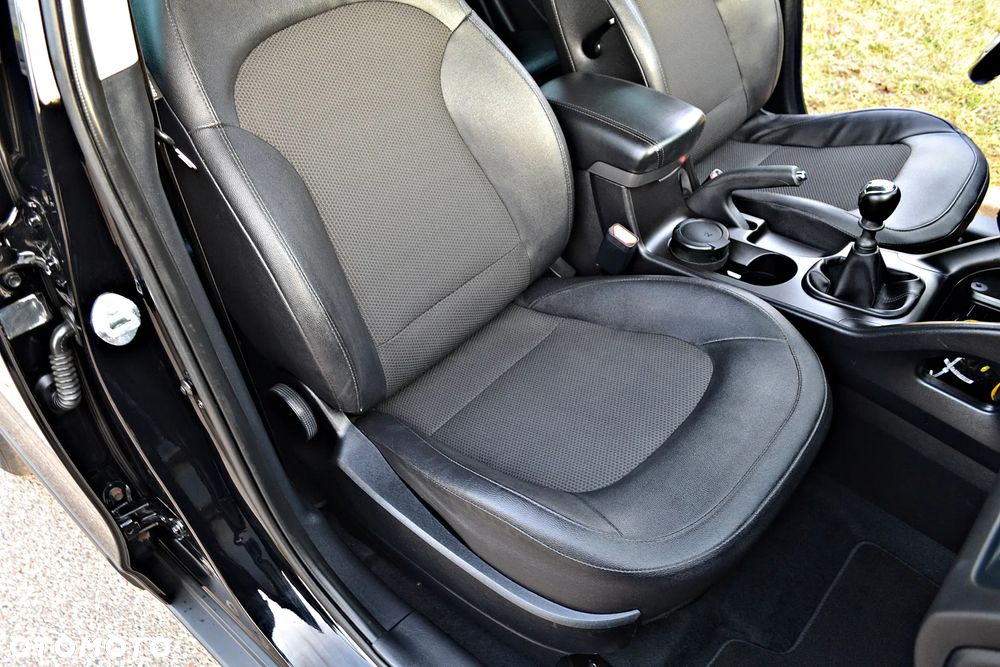 Hyundai ix35 1.6 GDI Premium 2WD - 32