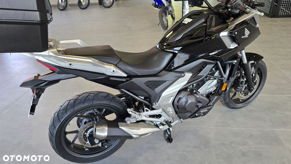 Honda NC - 23