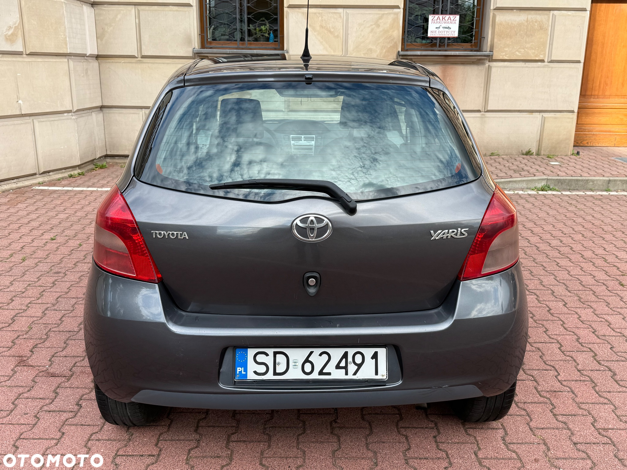 Toyota Yaris 1.3 Luna A/C - 16