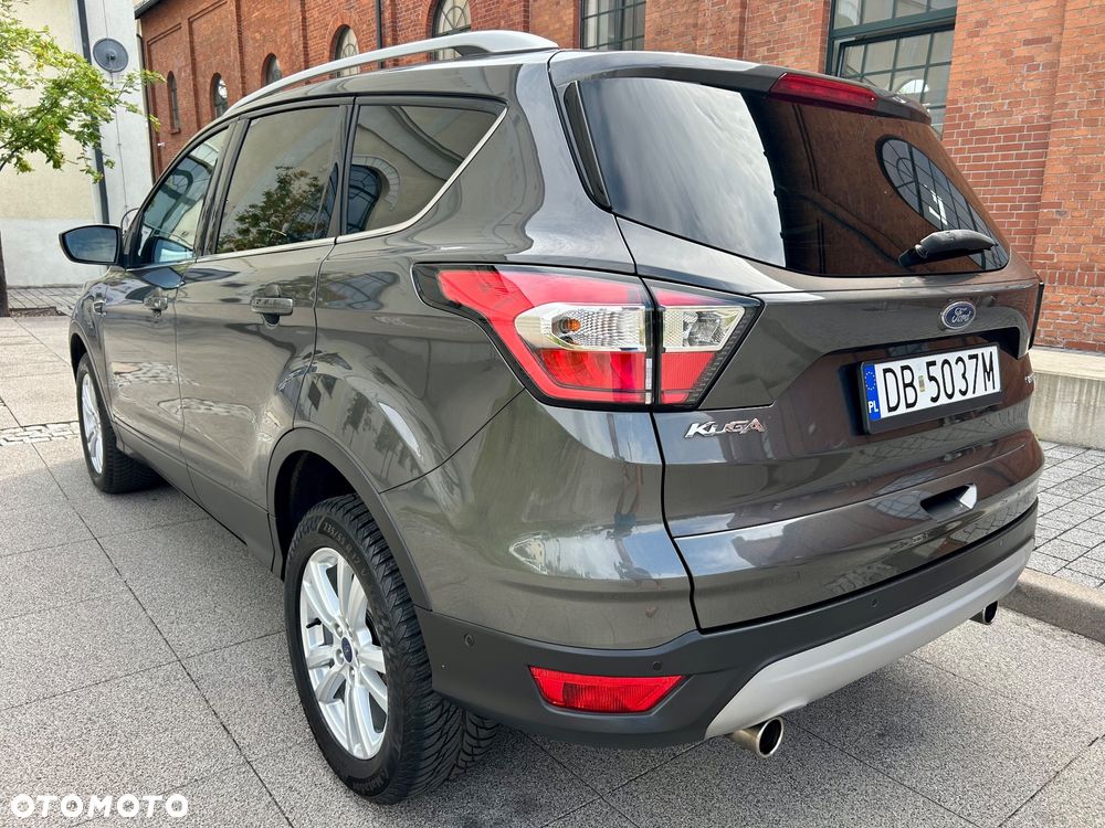 Ford Kuga - 10
