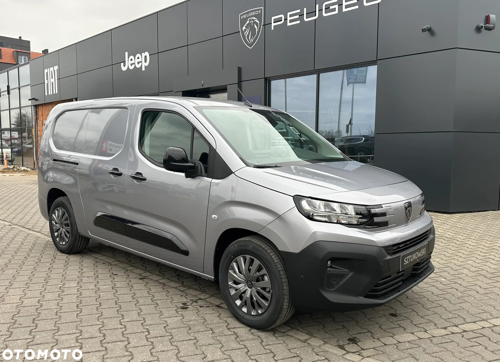 Peugeot e-Partner Furgon Long 750kg EV 136 KM, zasięg 330 km (akumulator 50 kWh) - 6