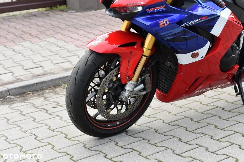 Honda CBR - 26