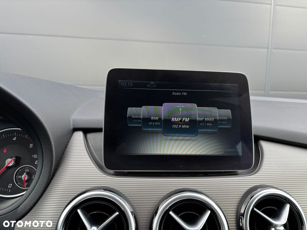Mercedes-Benz Klasa B 180 CDI BlueEFFICIENCY Edition Style - 38
