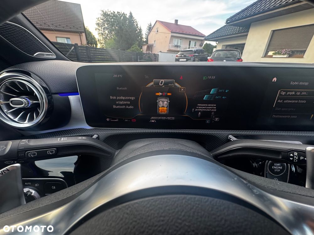 Mercedes-Benz Klasa A AMG 35 4Matic AMG Speedshift DCT 7G - 19