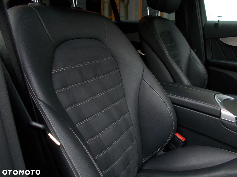 Mercedes-Benz GLC 200 d 4Matic 9G-TRONIC AMG Line - 15