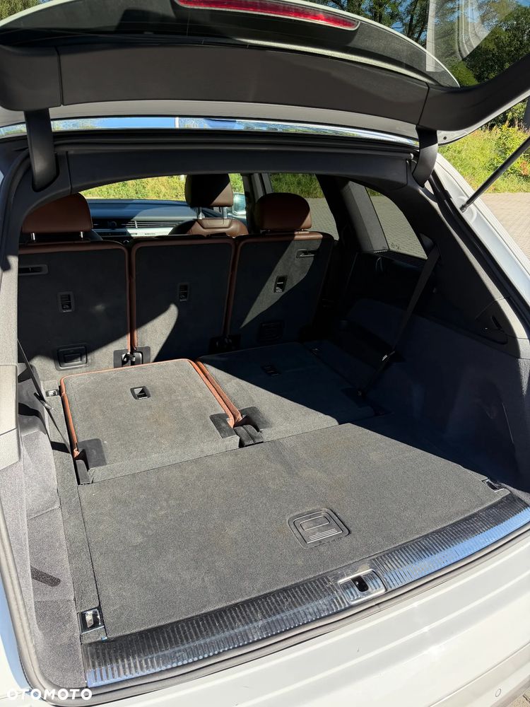 Audi Q7 - 8