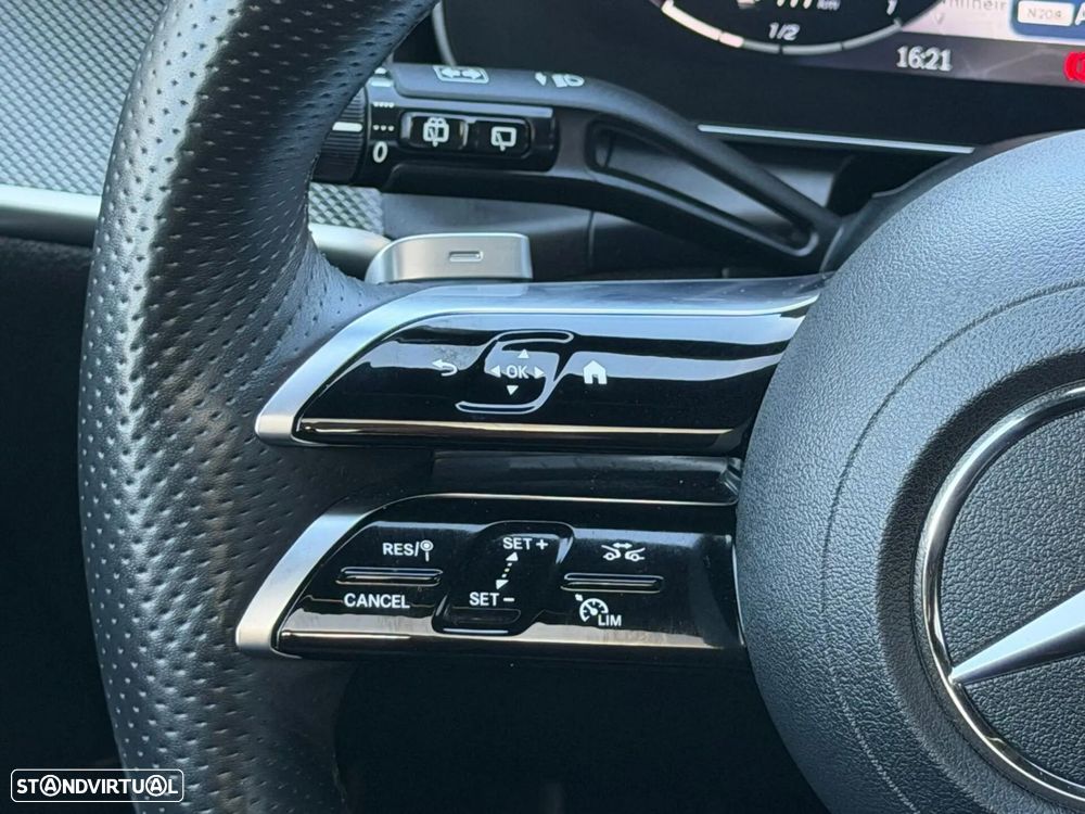 Mercedes-Benz GLC 300 e 4Matic - 42