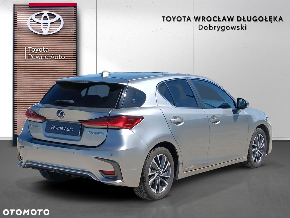 Lexus CT - 6