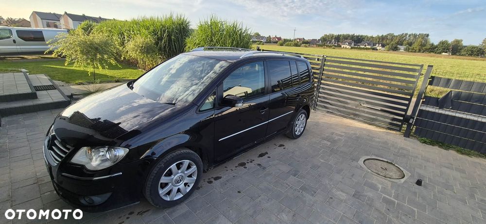 Volkswagen Touran 2.0 TDI Highline - 1