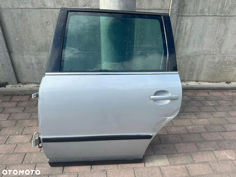 drzwi tylne lewe tył kompletne vw passat b5 lift kombi 2001-2005 srebrny met. - 2