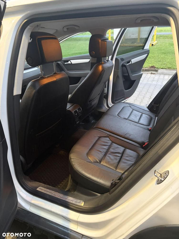 Volkswagen Passat Alltrack - 8