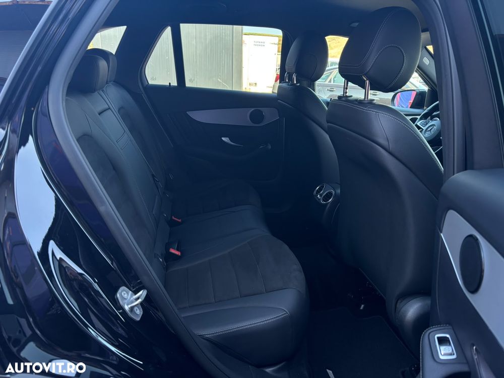Mercedes-Benz GLC 220 d 4MATIC 9G-TRONIC AMG Line - 34