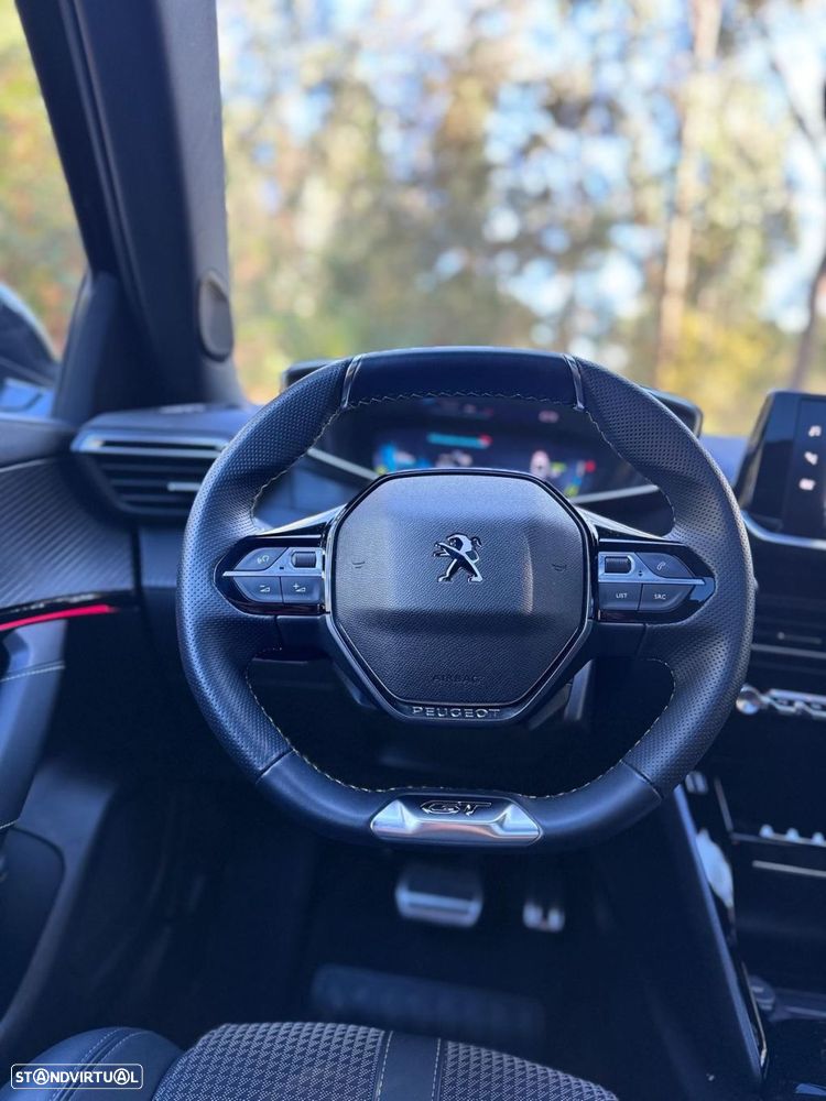 Peugeot e-2008 50 kWh GT - 13
