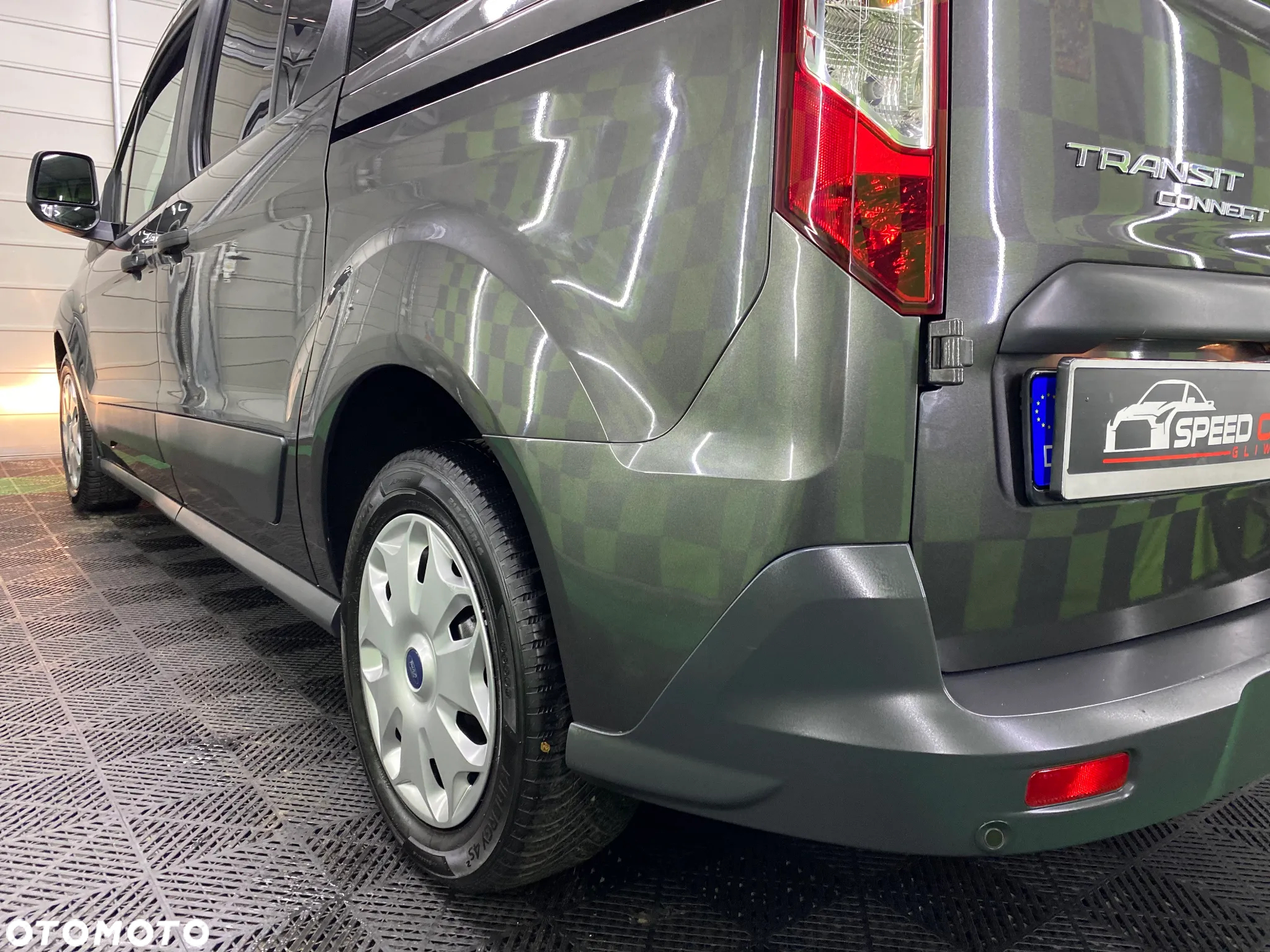 Ford Tourneo Connect 1.5 EcoBlue Start-Stop Trend - 30
