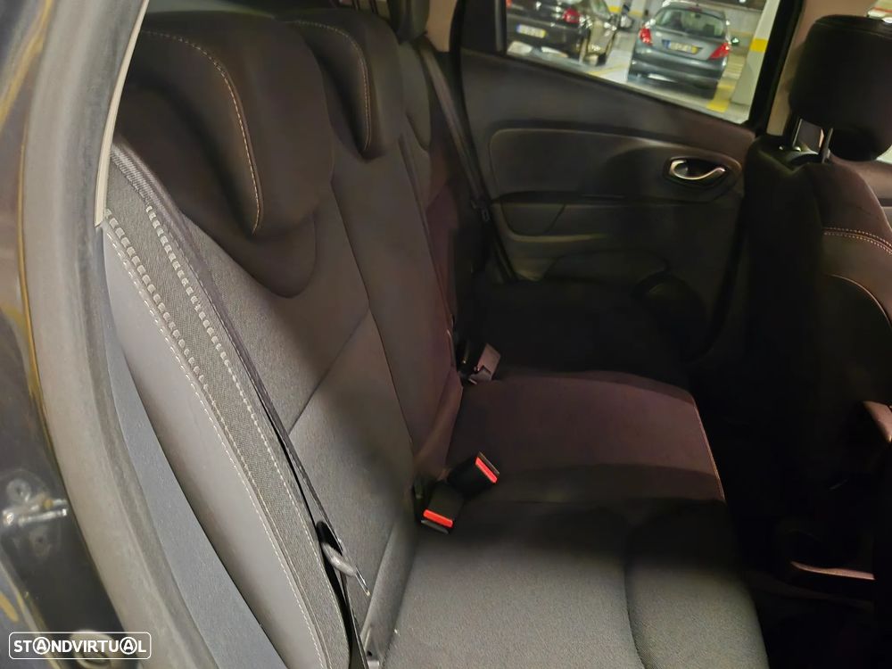 Renault Clio Sport Tourer dCi 90 Limited - 33