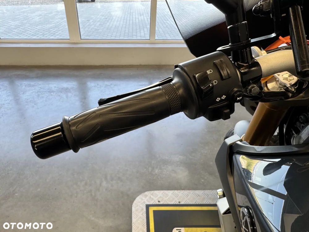 Yamaha MT - 30