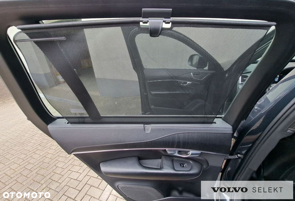 Volvo XC 90 - 25
