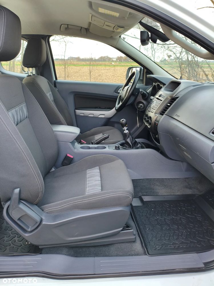 Ford Ranger 2.2 TDCi 4x4 DC XLT - 11