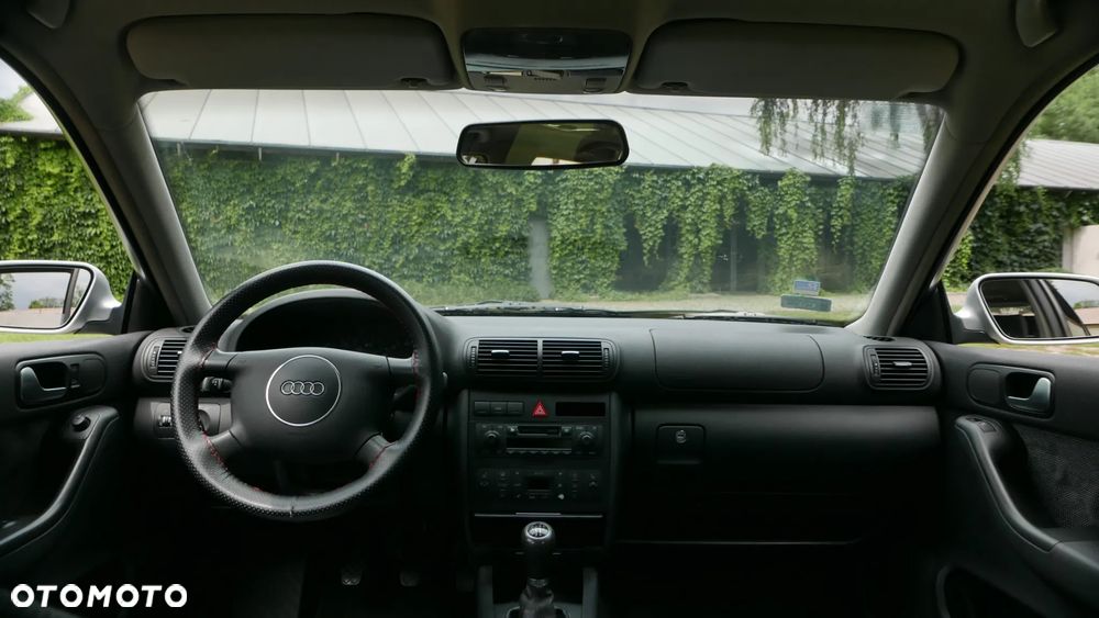 Audi A3 Sportback 1.6 Ambiente - 21