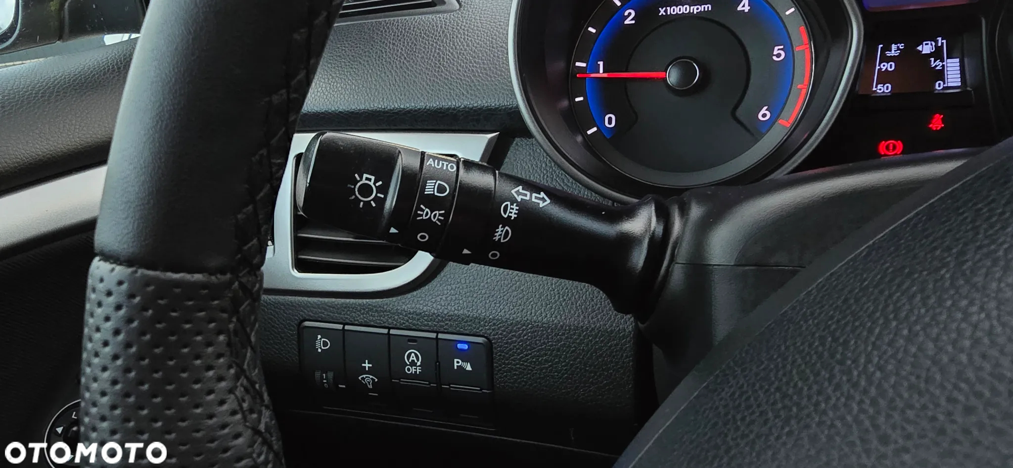 Hyundai i30 blue 1.6 CRDi Trend - 30