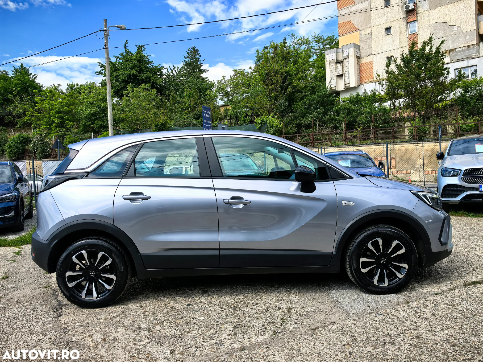 Opel Crossland 1.5 Diesel Automatik Business Elegance - 4