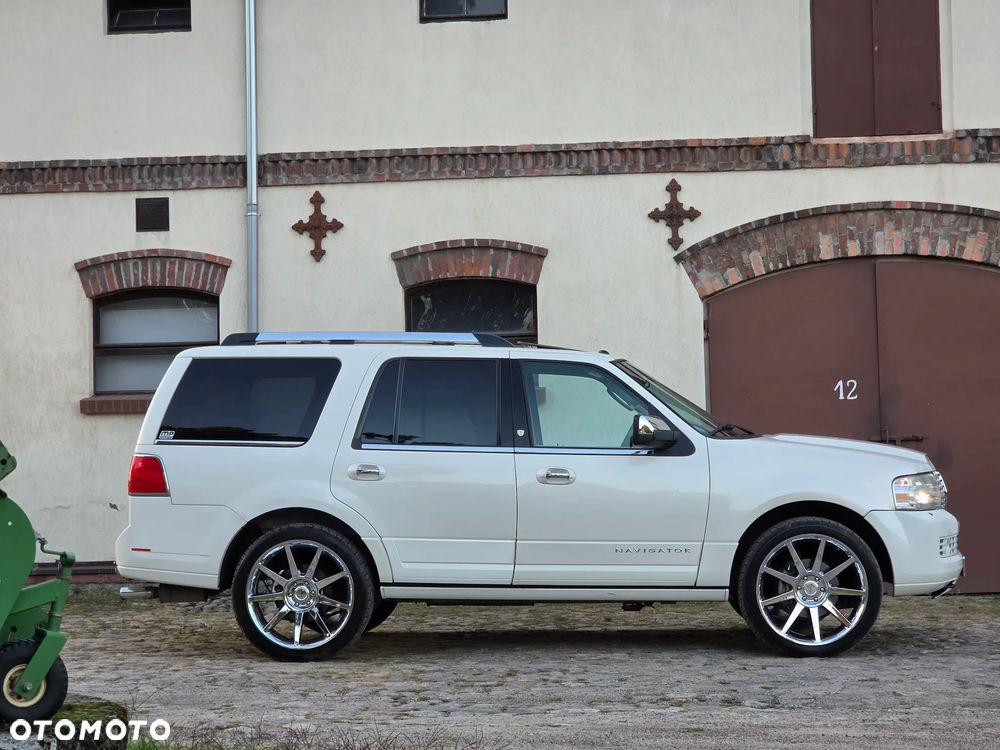 Lincoln Navigator 5.4 4WD Luxury - 28