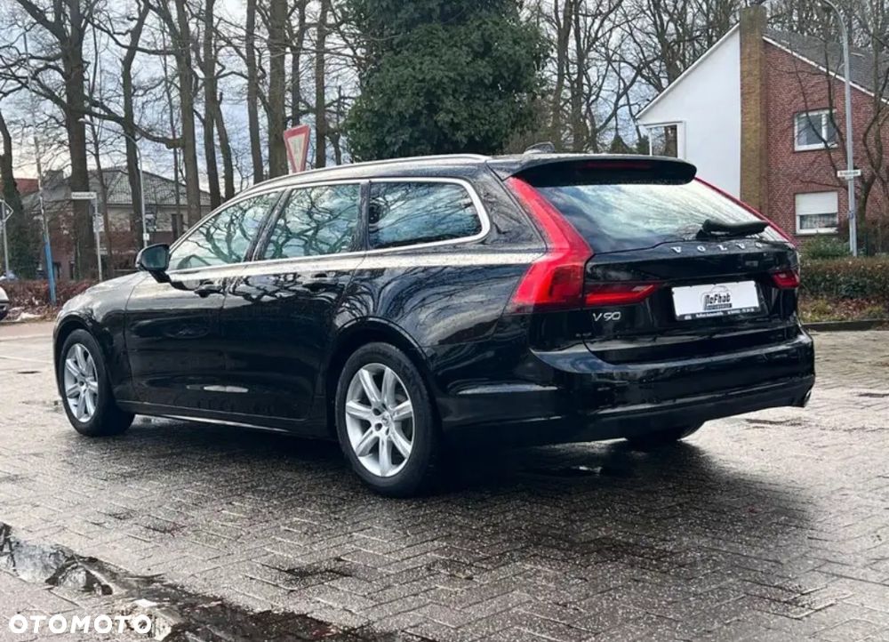 Volvo V90 D3 Momentum Pro - 9