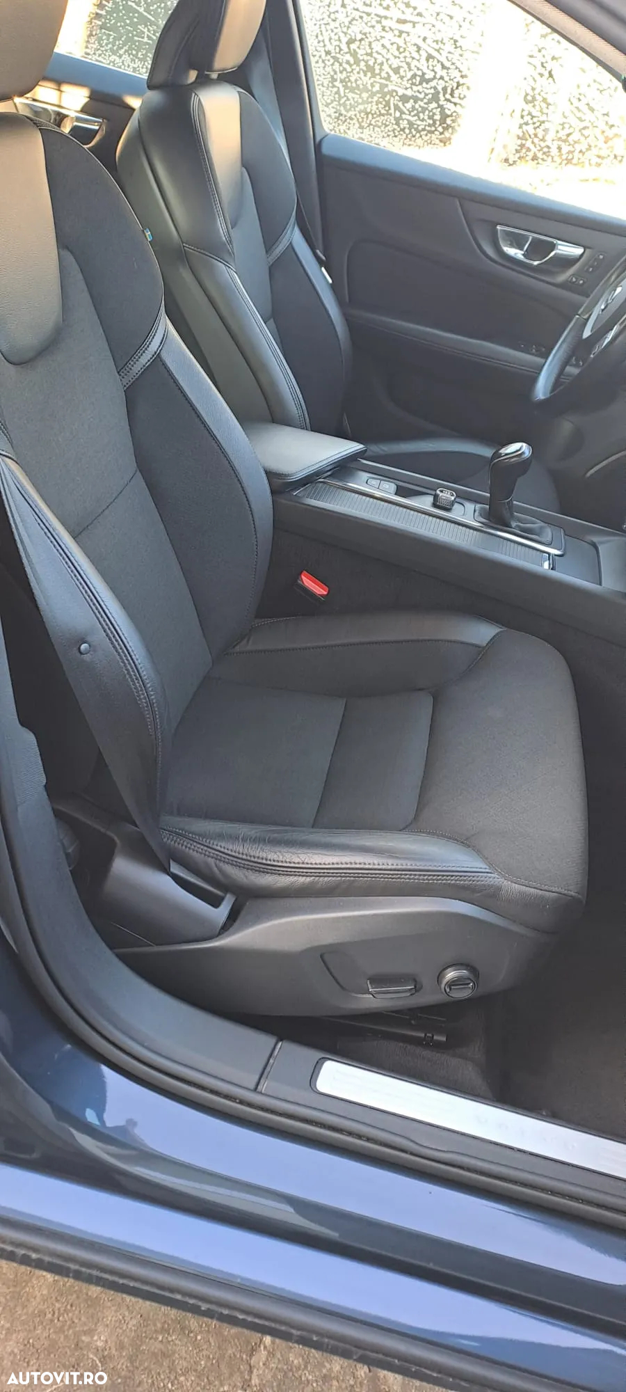 Volvo V60 D3 Momentum - 26