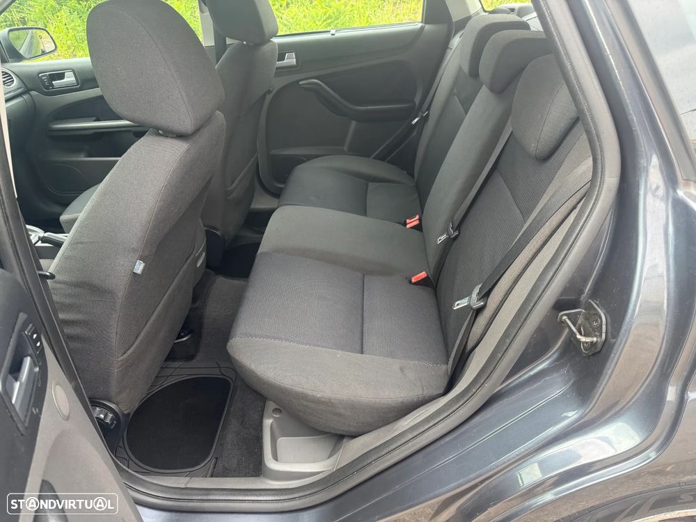 Ford Focus SW 1.6 TDCi Trend - 9