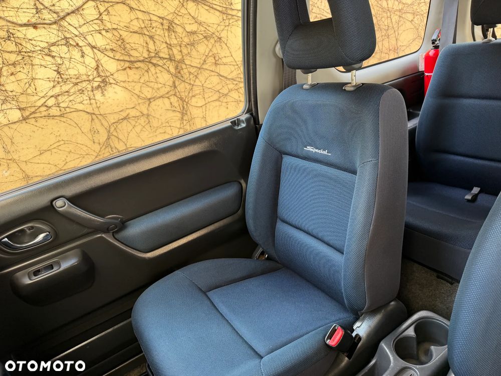 Suzuki Jimny 1.3 - 12