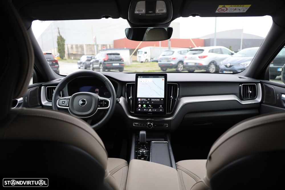 Volvo XC 60 2.0 T6 PHEV Core AWD - 19